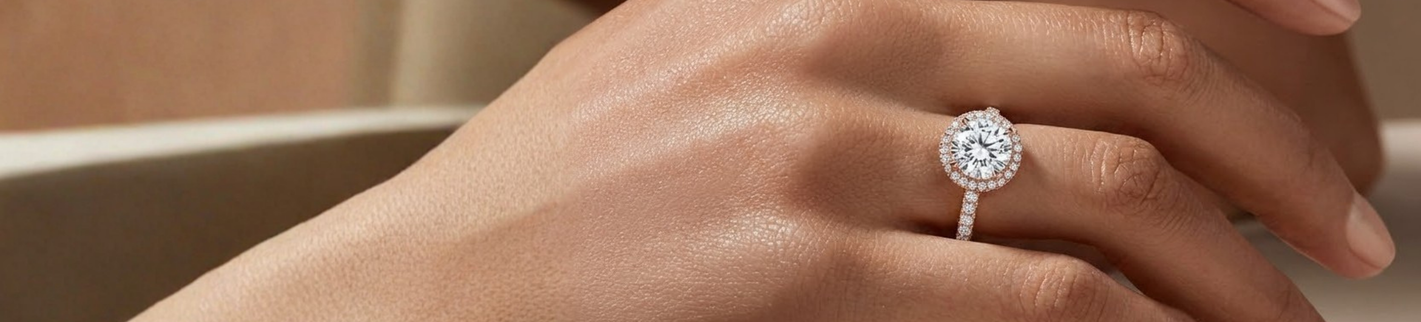 Round Brilliant Lab Grown Diamond Engagement Rings