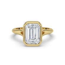 The Gabriella Ring - Emerald Bezel with Split Band