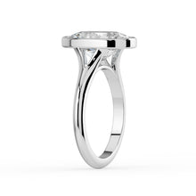 The Gabriella Ring - Oval Bezel with Split Band