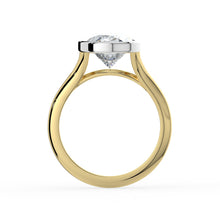 The Gabriella Ring - Oval Bezel with Split Band
